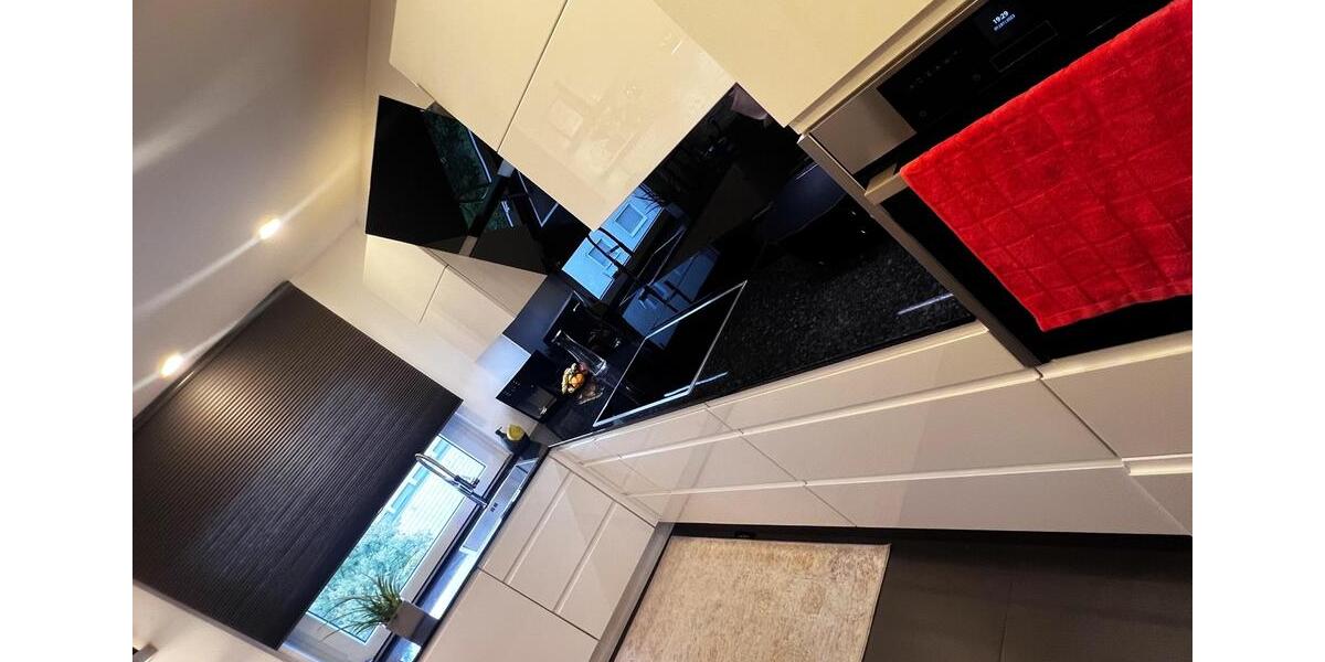 Hochparterre Lüdenscheid - 3 Zimmer, 80 m&sup2;, 165.000&euro; | Angebot:25961804