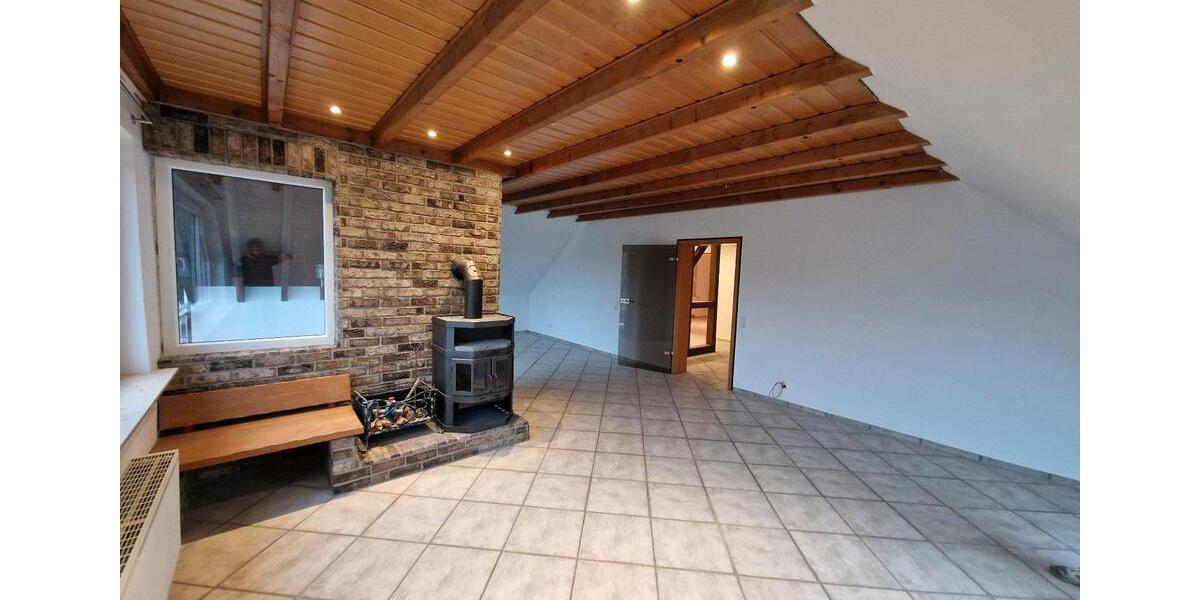 Dachgeschoßwohnung Hagen Dahl - 2.5 Zimmer, 70 m&sup2;, 700&euro; | Angebot:27625938