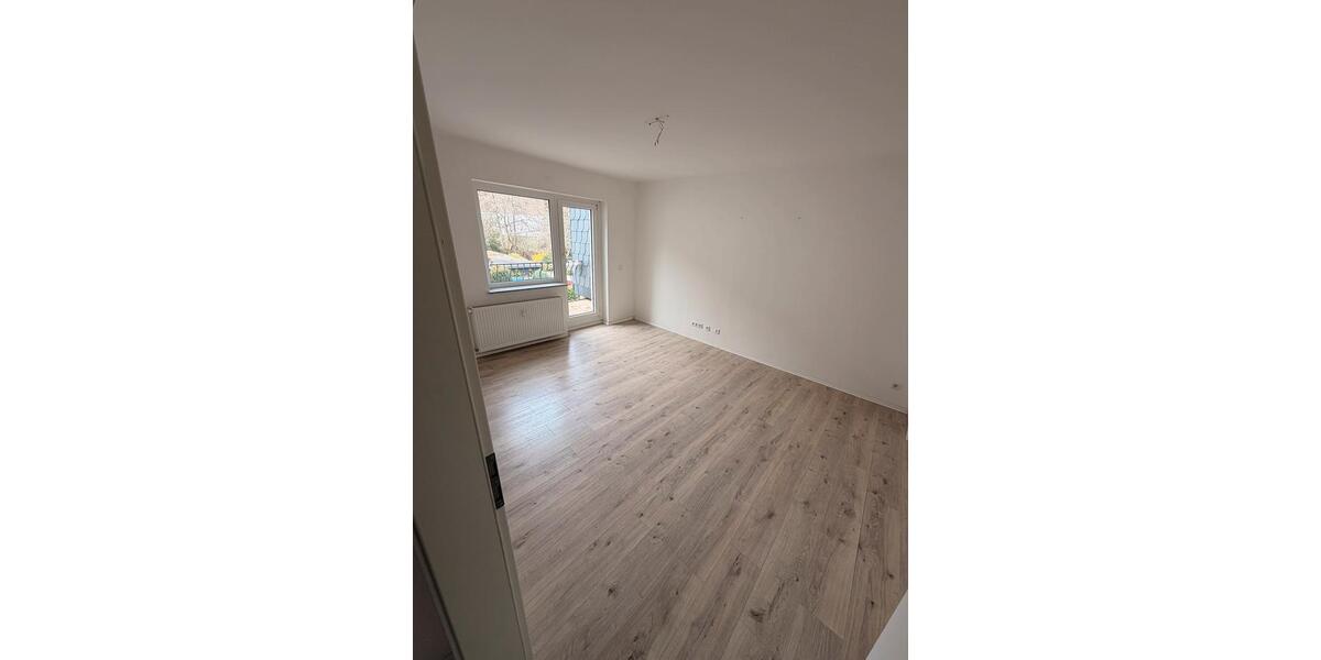 Etagenwohnung Hagen Dahl - 4 Zimmer, 100 m&sup2;, 1.260&euro; | Angebot:25822589