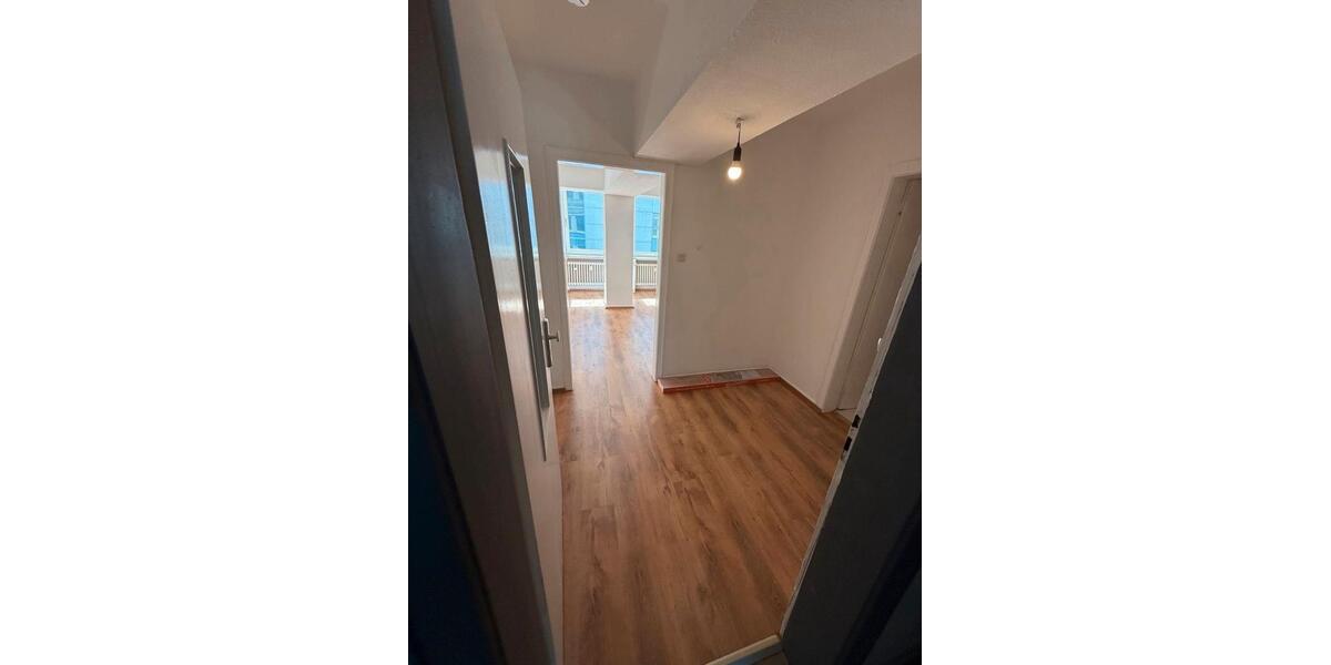 Etagenwohnung Wuppertal Elberfeld - 3 Zimmer, 75 m&sup2;, 715&euro; | Angebot:27626962