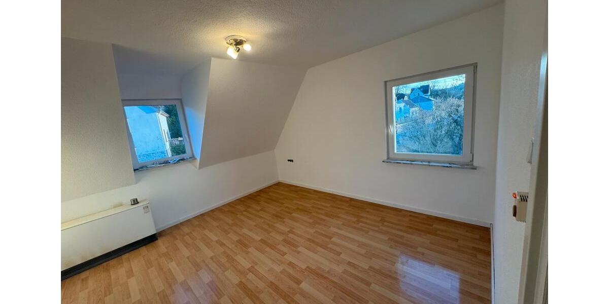 Dachgeschoßwohnung Balve - 2 Zimmer, 55 m&sup2;, 420&euro; | Angebot:25256389