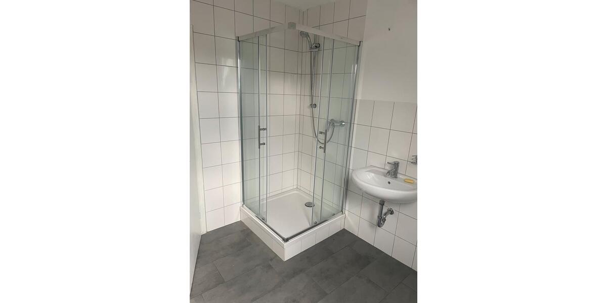 Dachgeschoßwohnung Iserlohn - 3 Zimmer, 80 m&sup2;, 500&euro; | Angebot:26366507