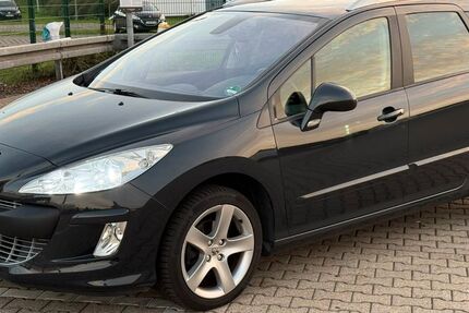 Peugeot 308 68.678 km 5.995 &euro; Lünen 44532
