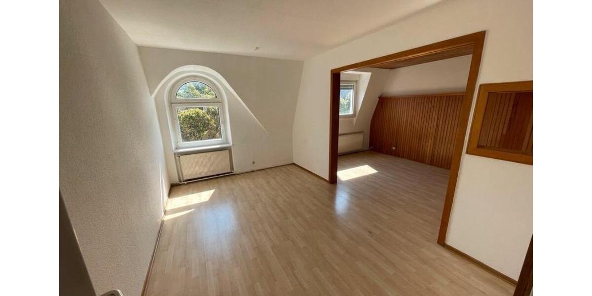 Dachgeschoßwohnung Iserlohn - 4 Zimmer, 90 m&sup2;, 800&euro; | Angebot:27619549