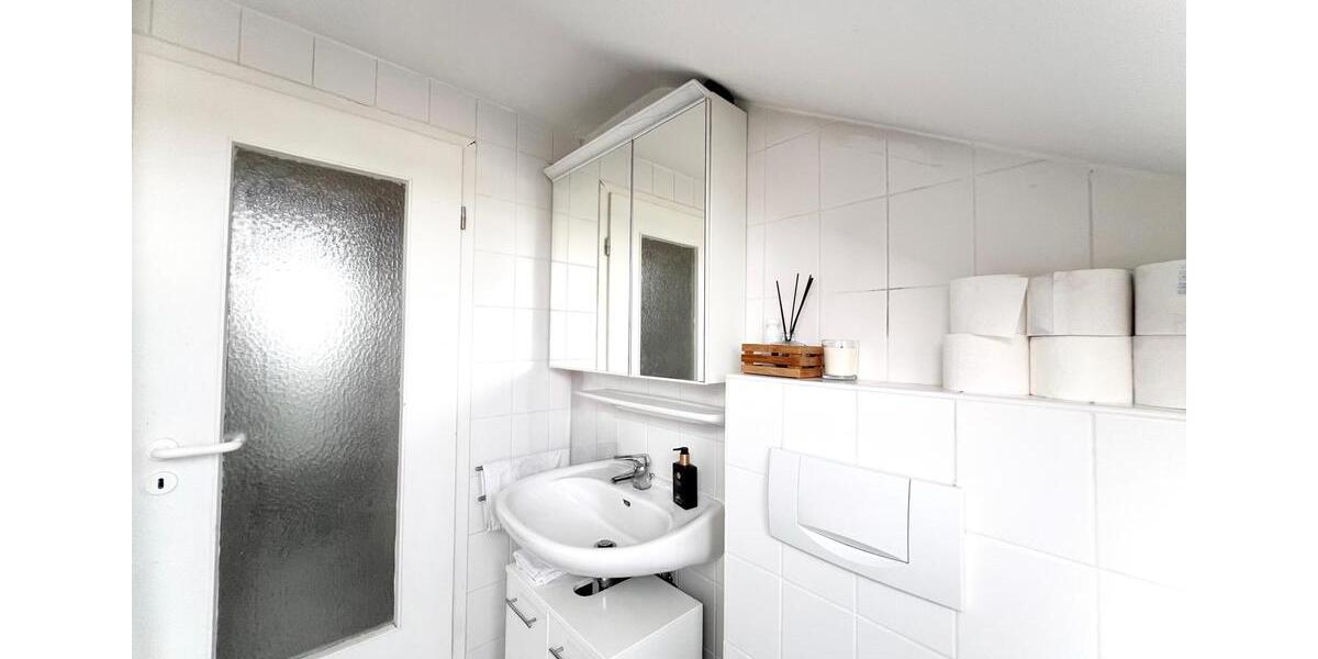 Dachgeschoßwohnung Hagen Hohenlimburg - 2 Zimmer, 60 m&sup2;, 670&euro; | Angebot:27572518