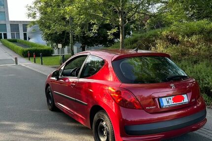 Peugeot 207 142.000 km 3.499 &euro; Wuppertal 42119