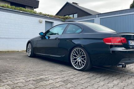 BMW 325 177.900 km 14.900 &euro; Holzwickede 59439